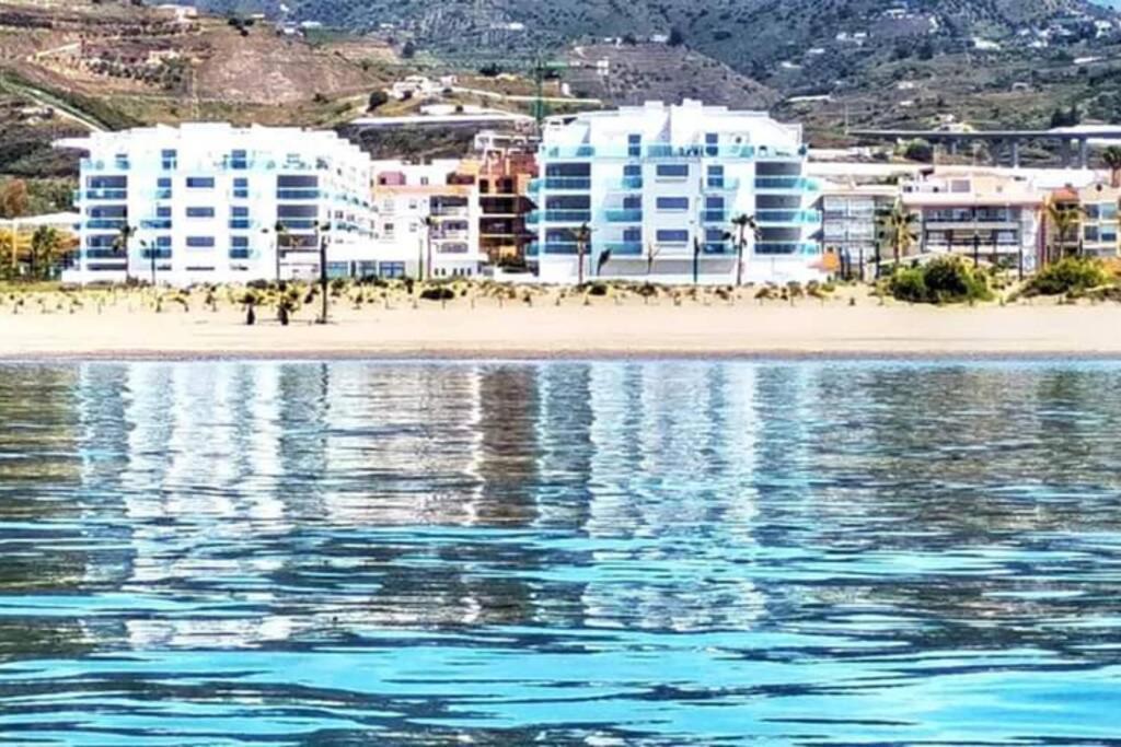 Amazing Duna Beach Seafront Apartament Torrox Exterior foto