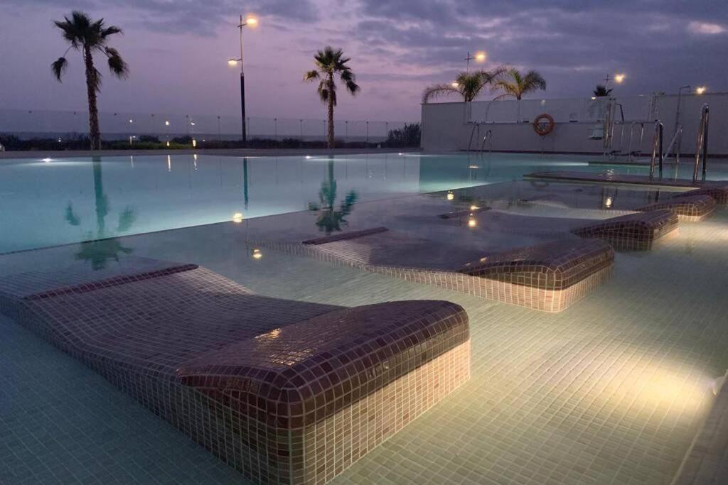Amazing Duna Beach Seafront Apartament Torrox Exterior foto